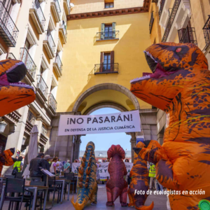 Miles de personas se movilizan en defensa de la justicia climática