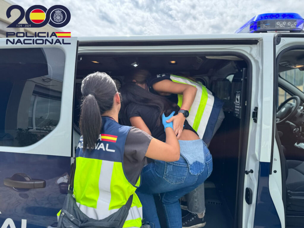 La Policía Nacional materializa la expulsión de 16 ciudadanos extranjeros “multirreincidentes”