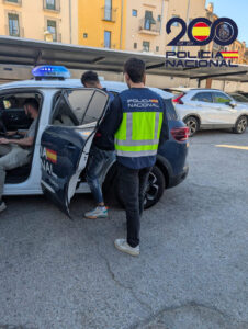 La Policía Nacional materializa la expulsión de siete ciudadanos “multirreincidentes” que acumulaban un amplio historial delictivo