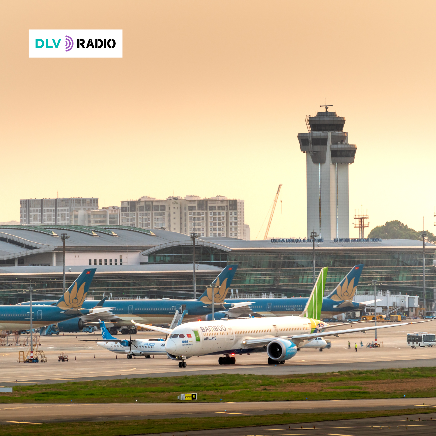 Los planes de ampliación de los cuatro aeropuertos españoles con mayor tráfico supondrán un aumento de 35 millones de toneladas de CO₂